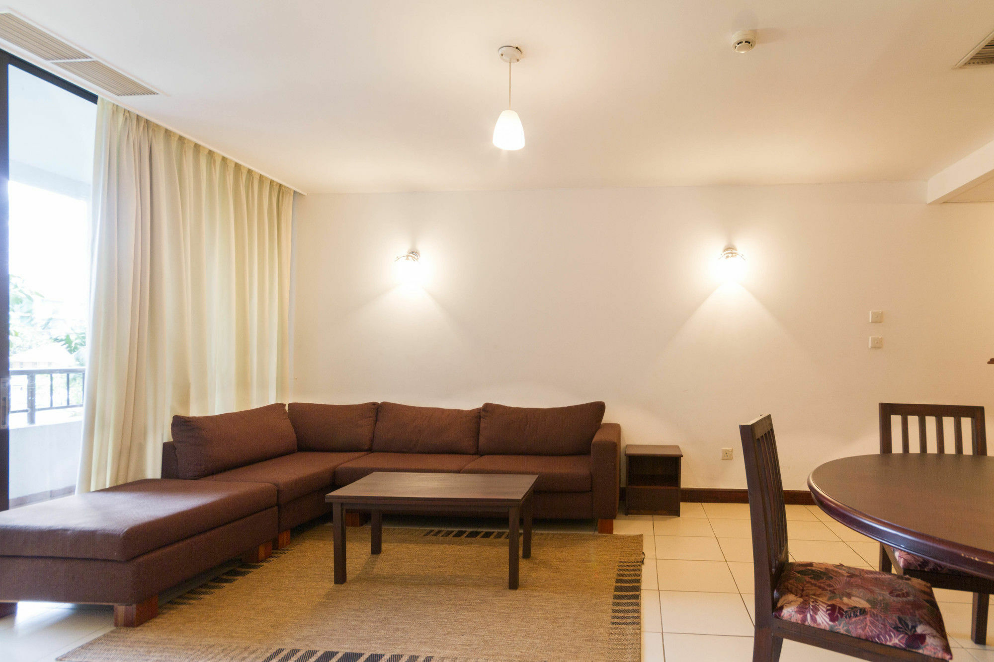 Crescat Residencies Lejlighed Colombo Eksteriør billede